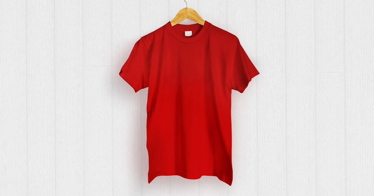 赤いTシャツ